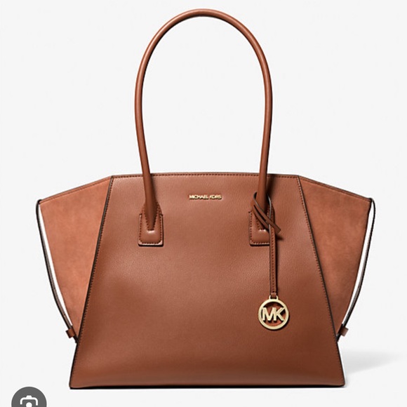 NWT Michael Kors XL Tote - Picture 3 of 12